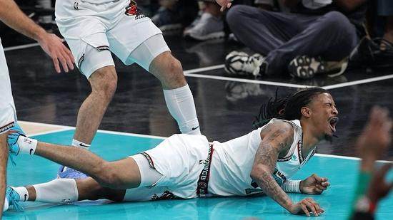 华体会官网-恶人多尔特重创莫兰特 灰熊遭遇诅咒式崩盘