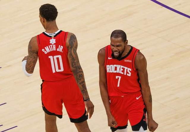 华体会-低命中率18+1,谢泼德获开火权,火箭队极致8人轮换 硬汉锋线上位